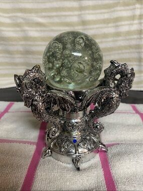 Design Toscano Dragons of Corfu Castle Mystic Glass Globe Gazing Figure Fantasy